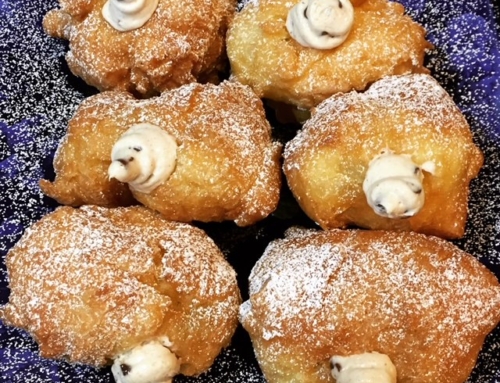 Sfinge: Italian Doughnuts Filled with Ricotta
